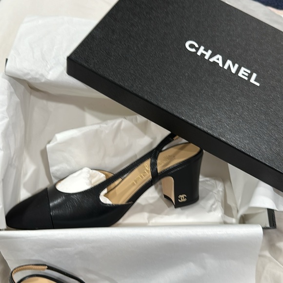 Chanel slingbacks black goatskin leather - Picture 2 of 3